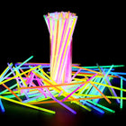 Leuchtstäbe Glow Sticks – 10/25/50/100 Stück Party Knicklichter, mehrfarbig biegsam, ideal für Feiern & Festivals